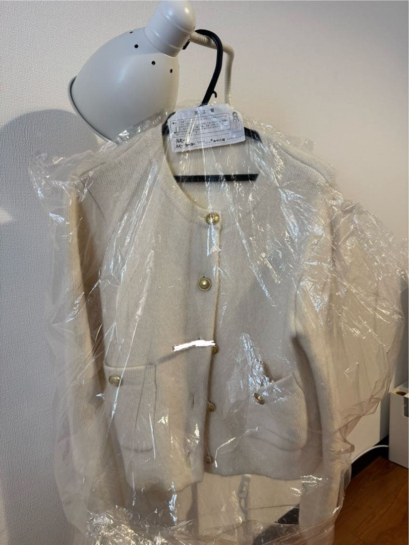 アニュアンス　カシミヤブレンドノーカラーニットジャケット