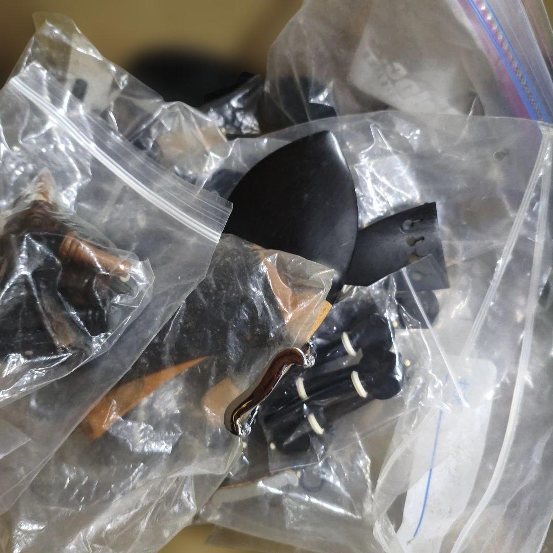 に*の様 弦楽器メンテナンス用品 パーツ一式黒檀その他大量現況