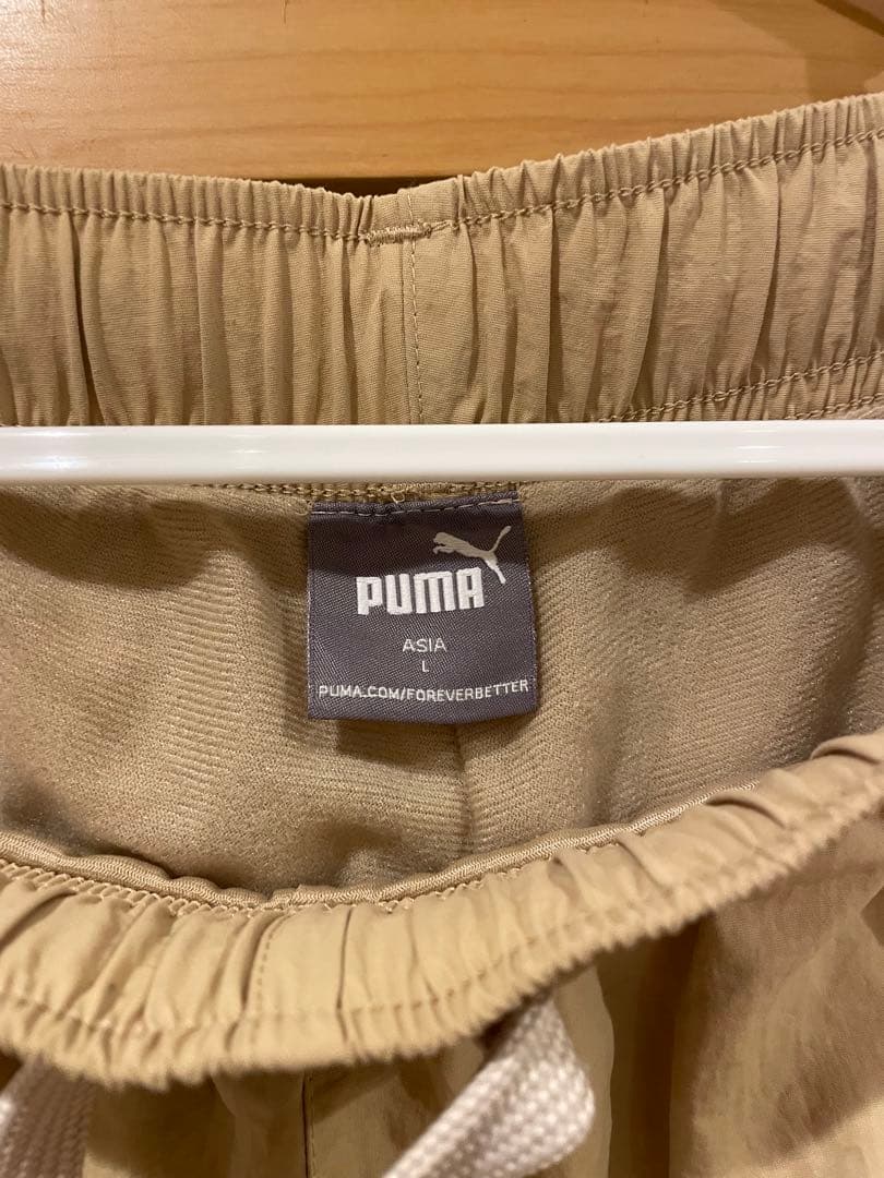 PUMA プーマジャージ上下 ベージュ/ブラック ナイロン セットアップ