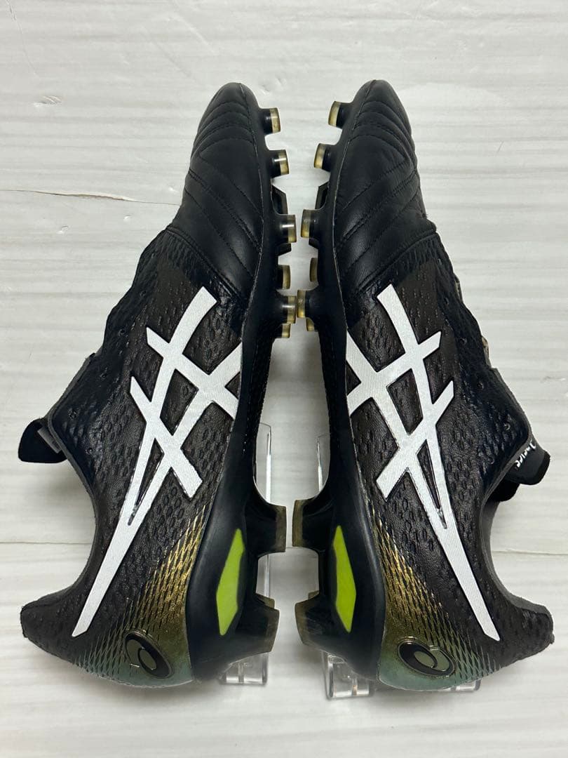 ULTREZZA asics アシックス 1103A031 送料込み　即購入可