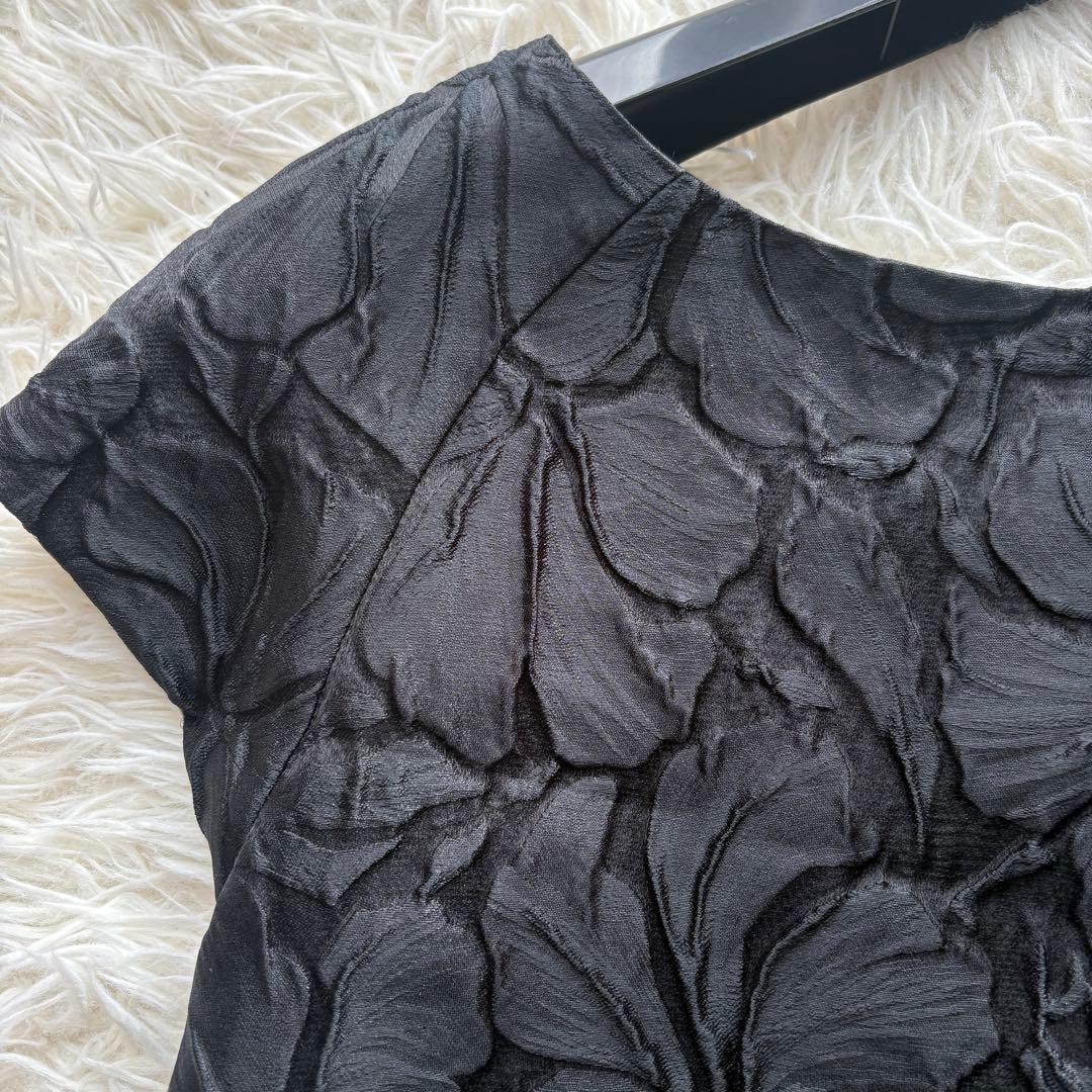 【新品同様】アドーア　花柄　ふくれジャガード バックリボン ワンピース　サンプル