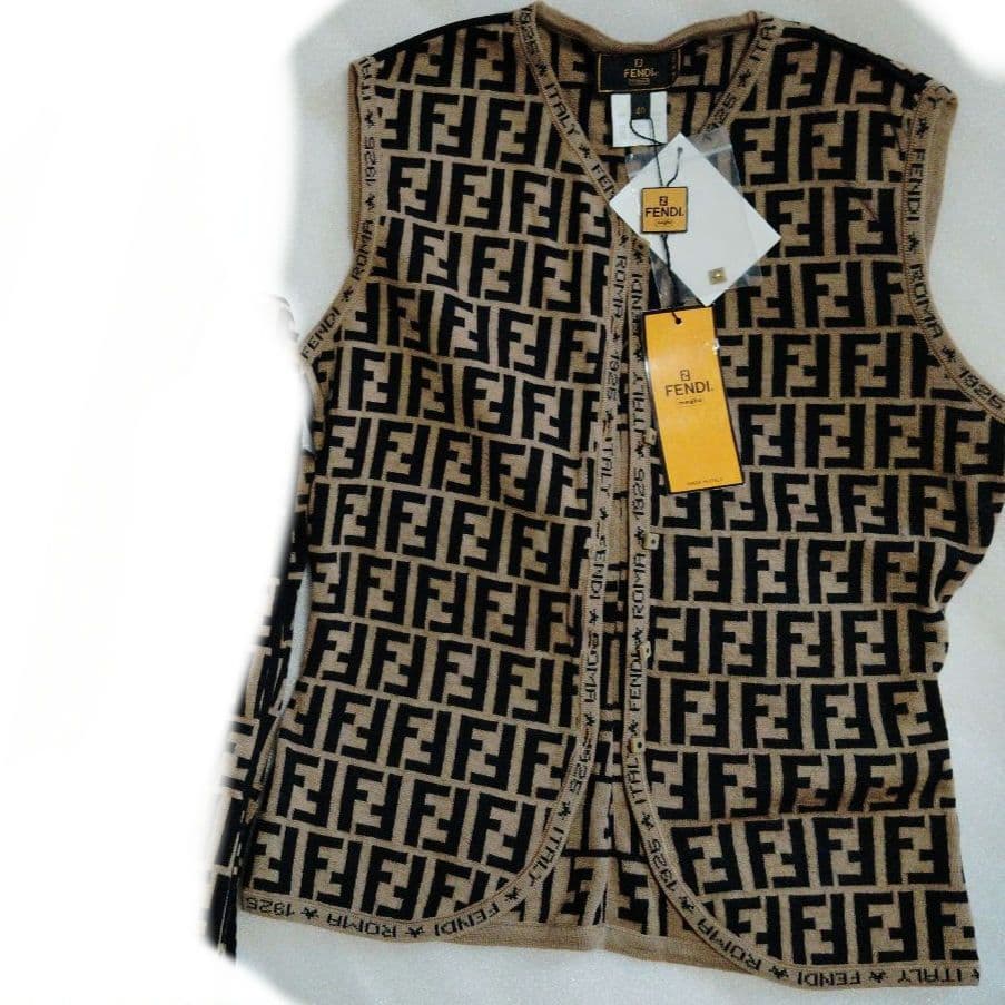 未使用FENDI フェンディ　ニット　ベスト　ズッカ　ノースリーブ　サイズ40