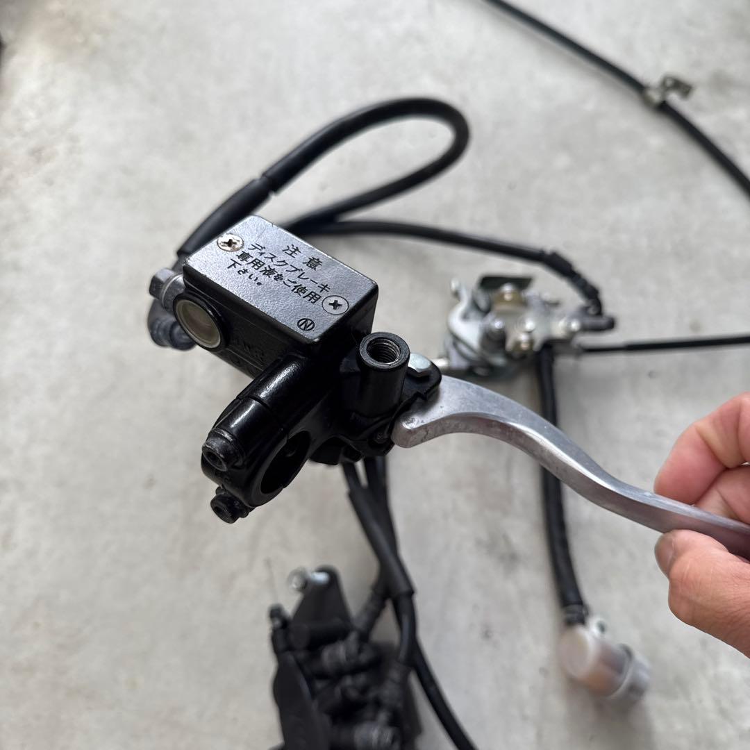 れ*ま様 PCX JF56ブレーキキャリパー・マスターシリンダーセット