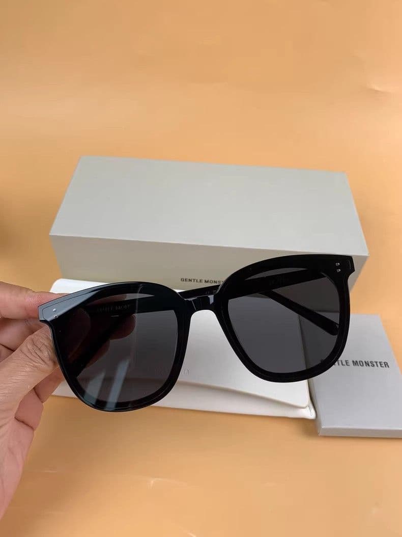 GENTLE MONSTER サングラス ブラック