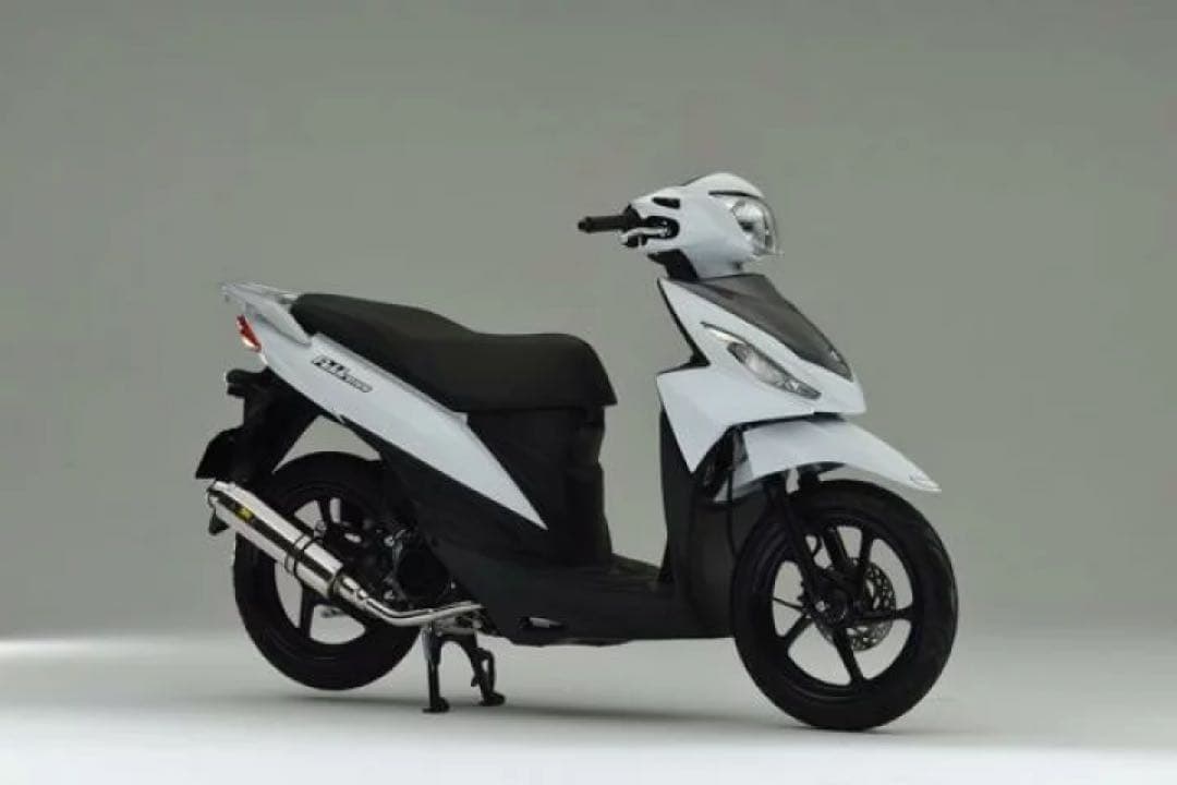 専用Realize スズキアドレス110 22Racing CE47A マフラー