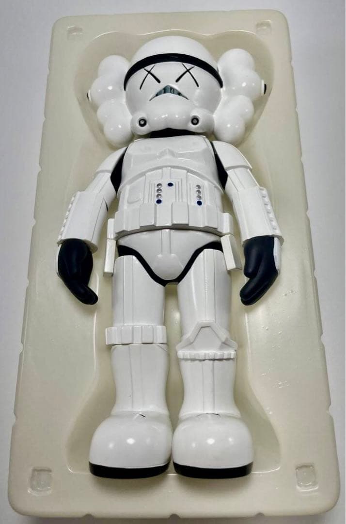 彫刻・オブジェ KAWS STAR WARS Storm Trooper