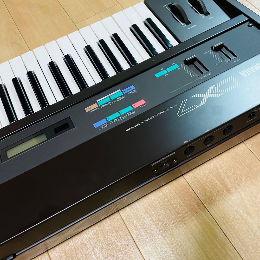 YAMAHA DX7 ヤマハ　シンセサイザー