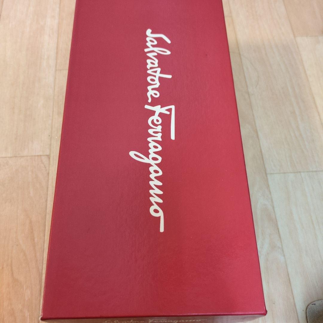 フェラガモバレエシューズ8C.25センチ