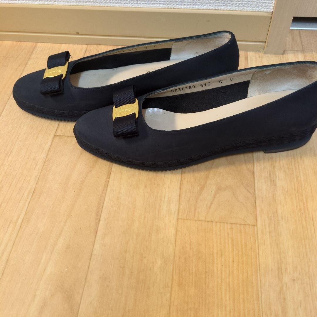 フェラガモバレエシューズ8C.25センチ