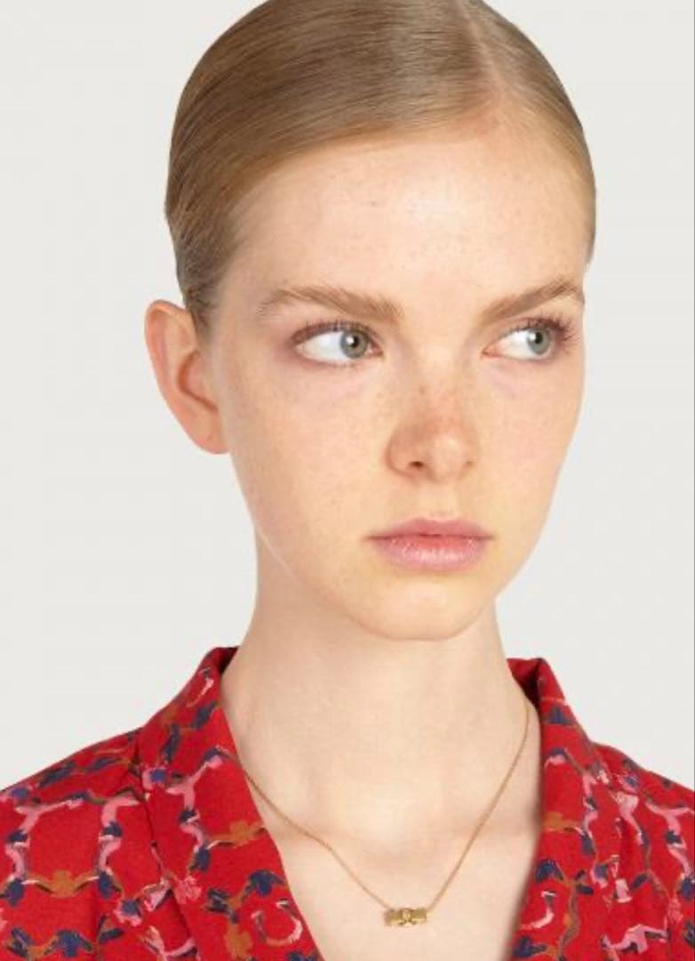 m*e様 FERRAGAMO ヴィラ・リボン