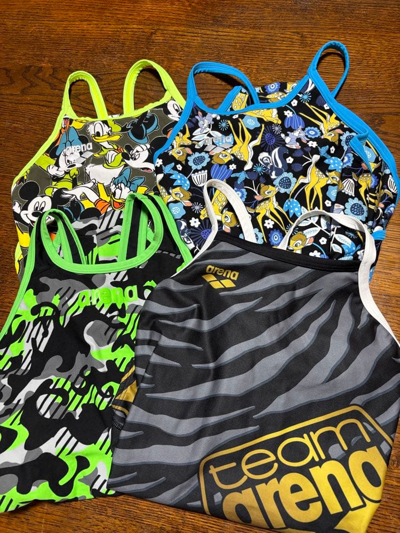 arena 水着　4点セット