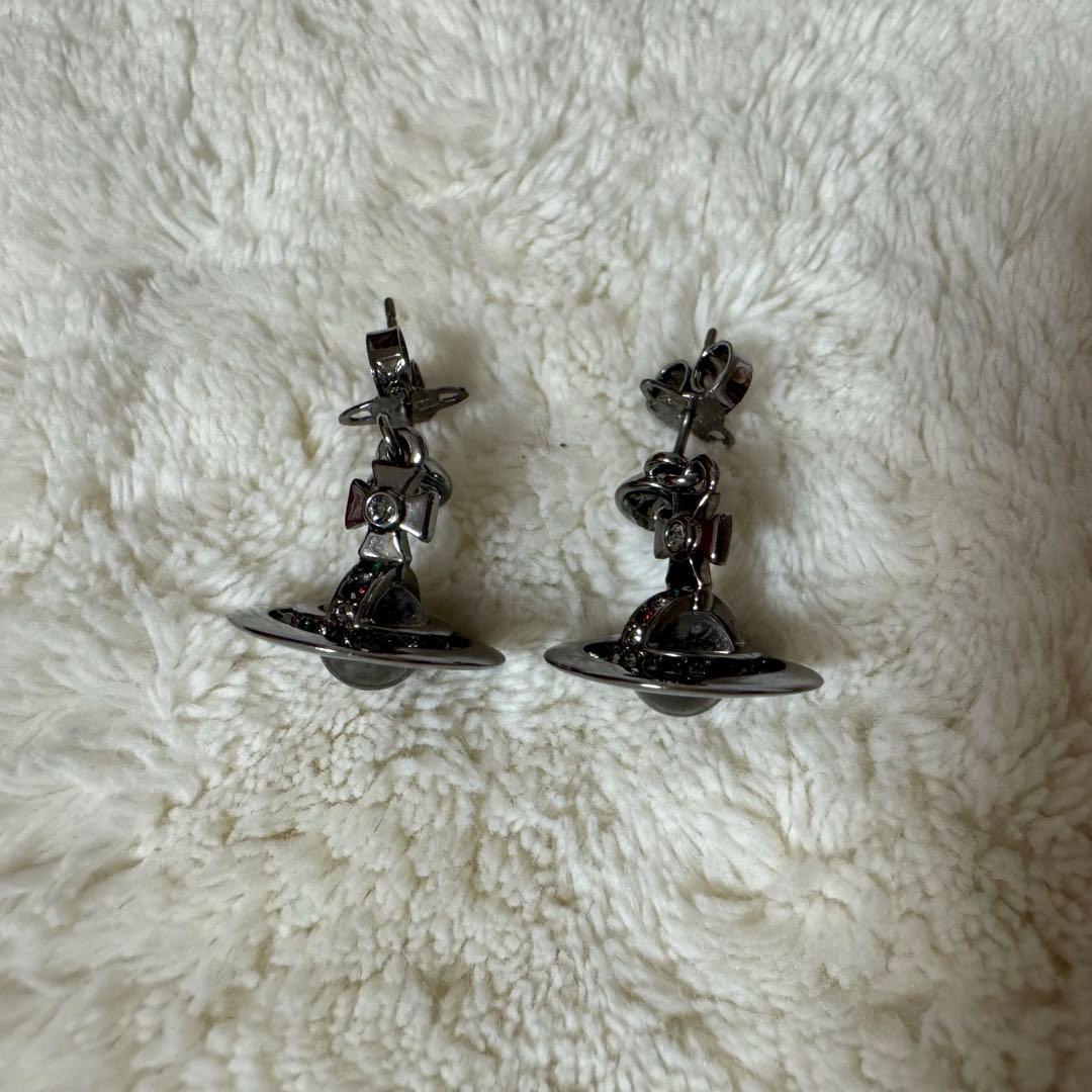 い*ト様 Vivienne Westwood ピアス NEW PETITE OR