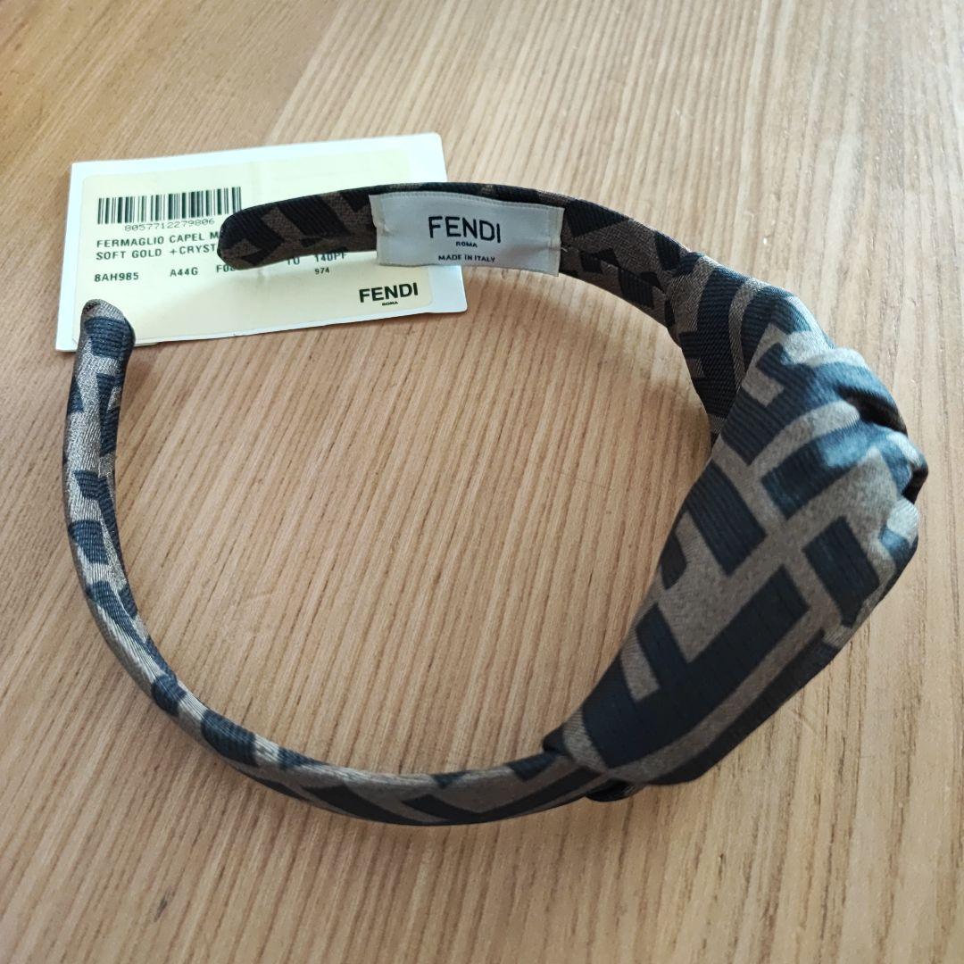 Cotu　FENDI ロゴ入り ヘアバンド