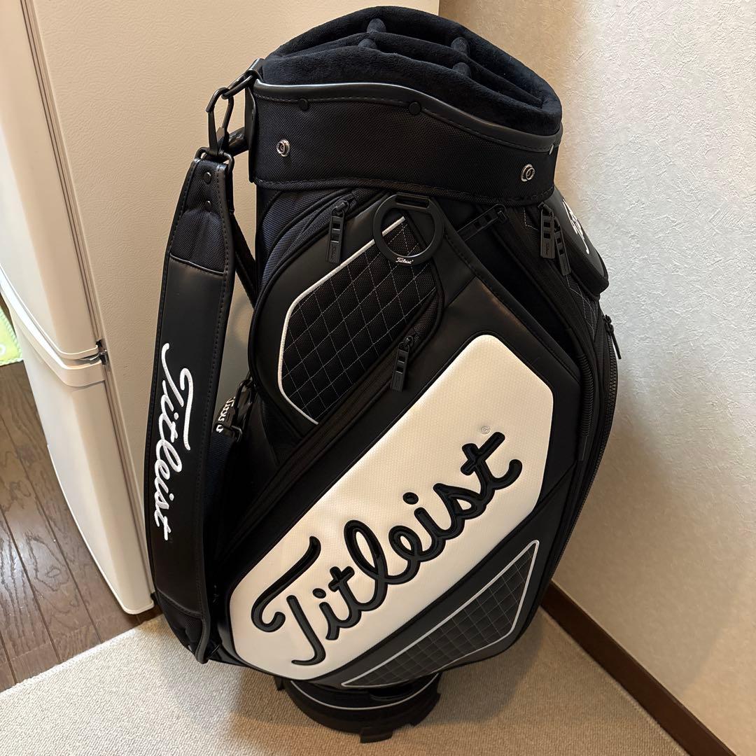 Titleist キャディバッグ 黒白✴︎早い者勝ち✴︎最終値下げ✴︎