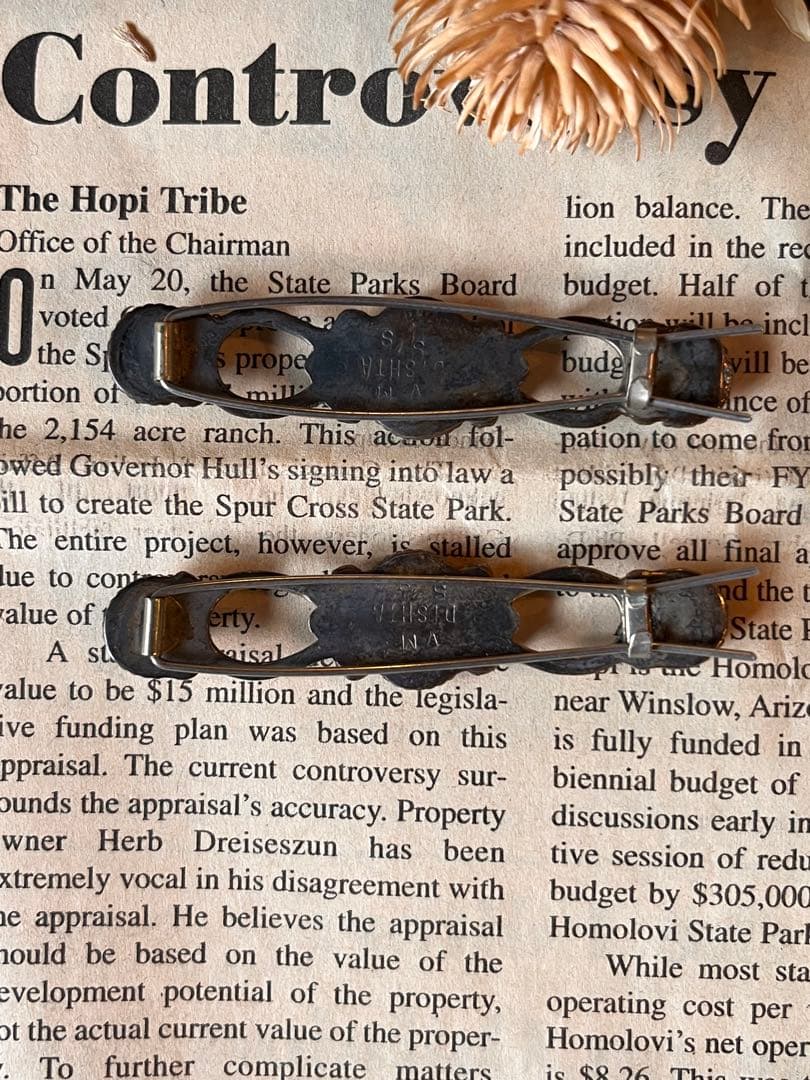 【ヴィンテージ】ズニ　VM DISHTA作フラワーインレイヘアピン2本セット