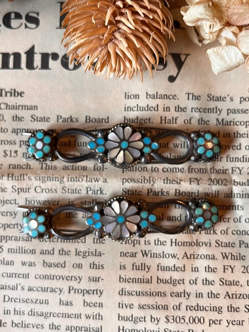 【ヴィンテージ】ズニ　VM DISHTA作フラワーインレイヘアピン2本セット