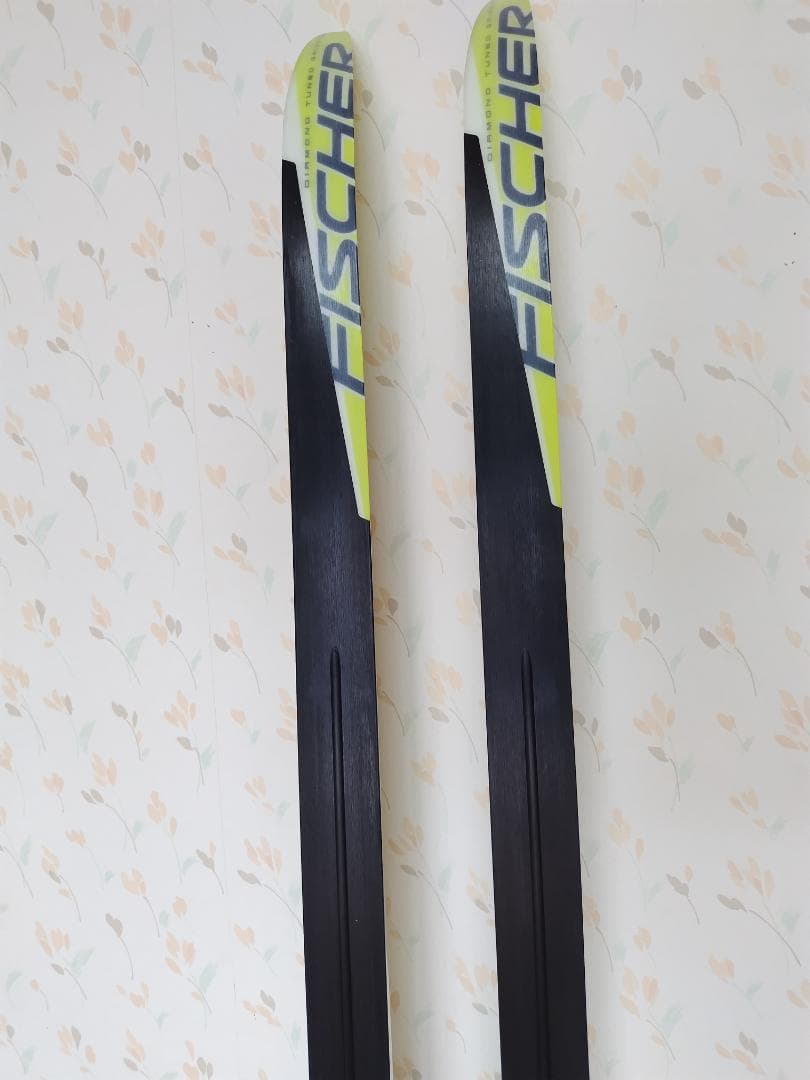 クロスカントリースキー FISCHER　クラシカル　ウロコ板　CROWNクラウン