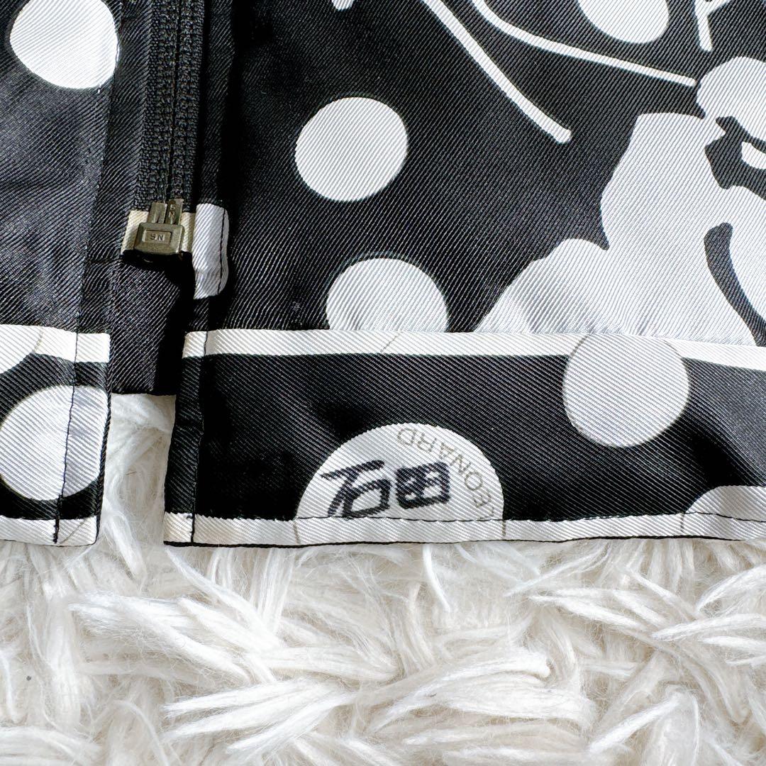 レオナール　リバーシブル　中綿ベスト　花柄　大きいサイズ　42 黒