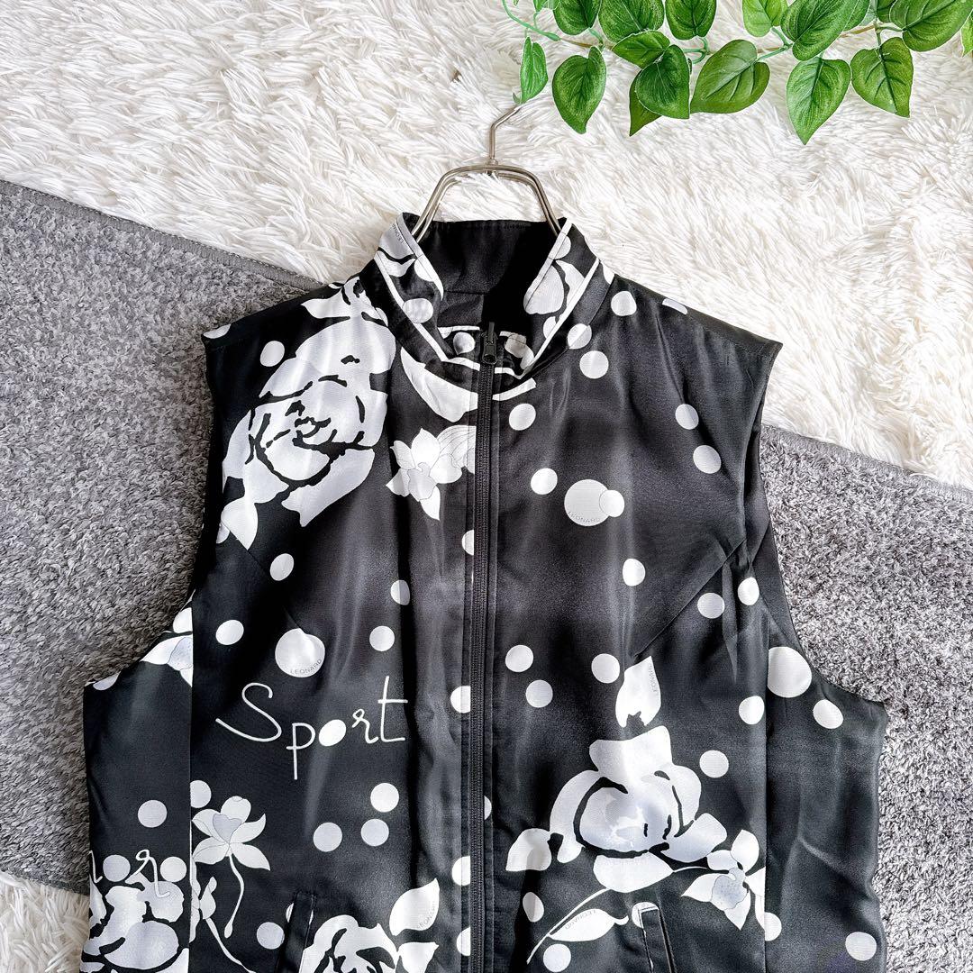 レオナール　リバーシブル　中綿ベスト　花柄　大きいサイズ　42 黒