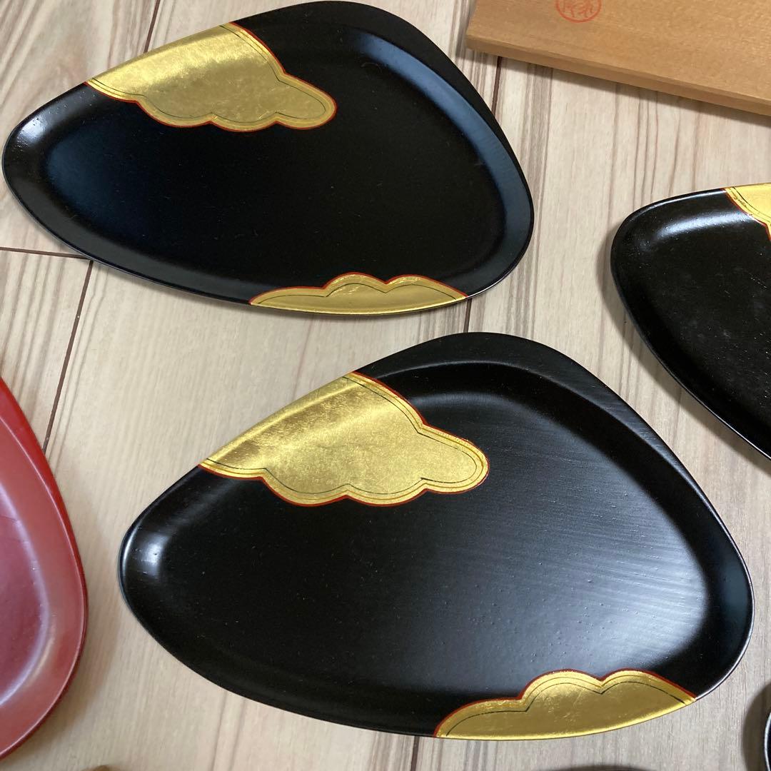 【未使用品】象彦　源氏雲　蛤型　銘々皿　菓子盆　金彩　京都平安　黒5枚　赤１枚