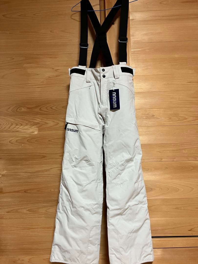試着のみ NNOUM スキー スノーボード ウェアセット レディース