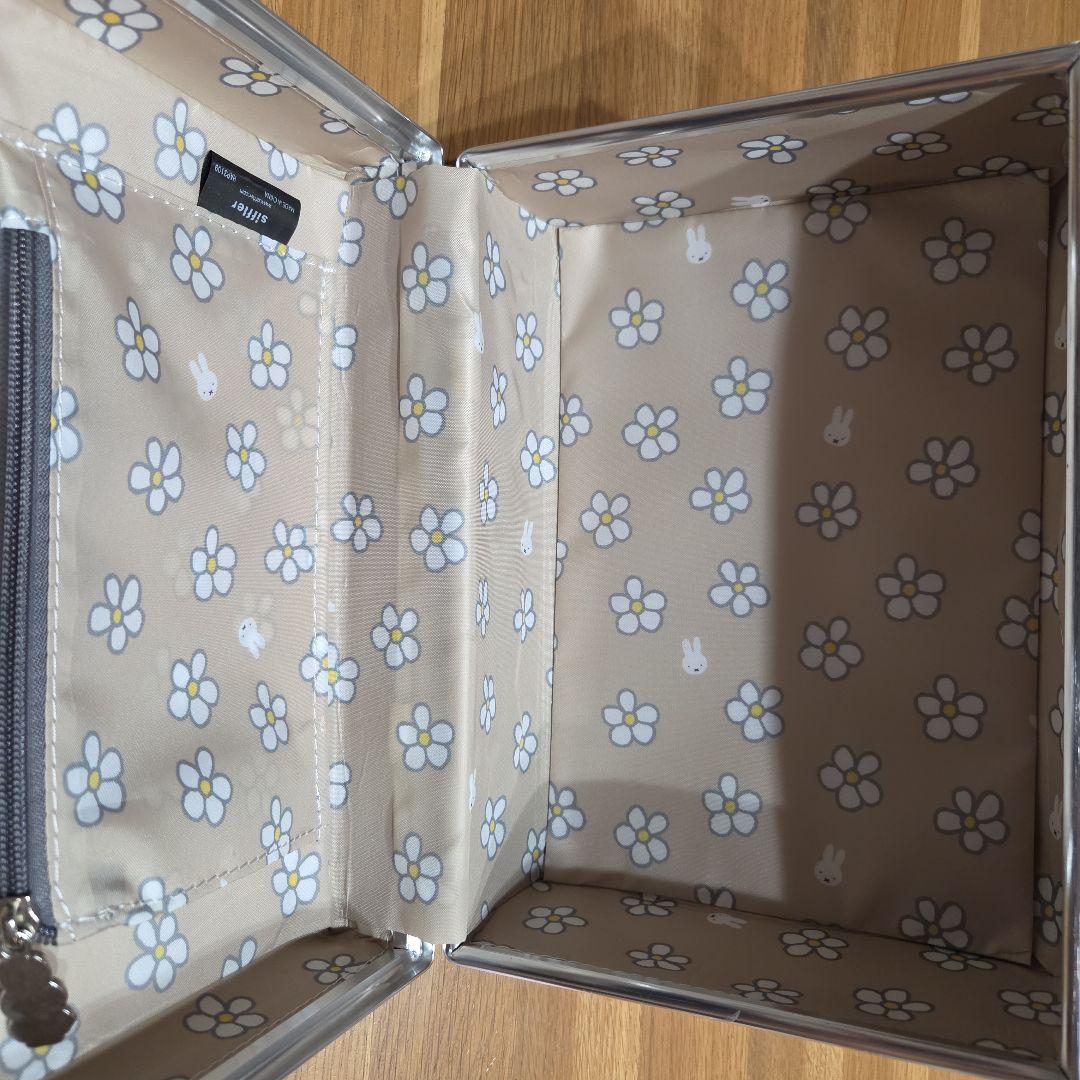 ミッフィー　ミニトランク