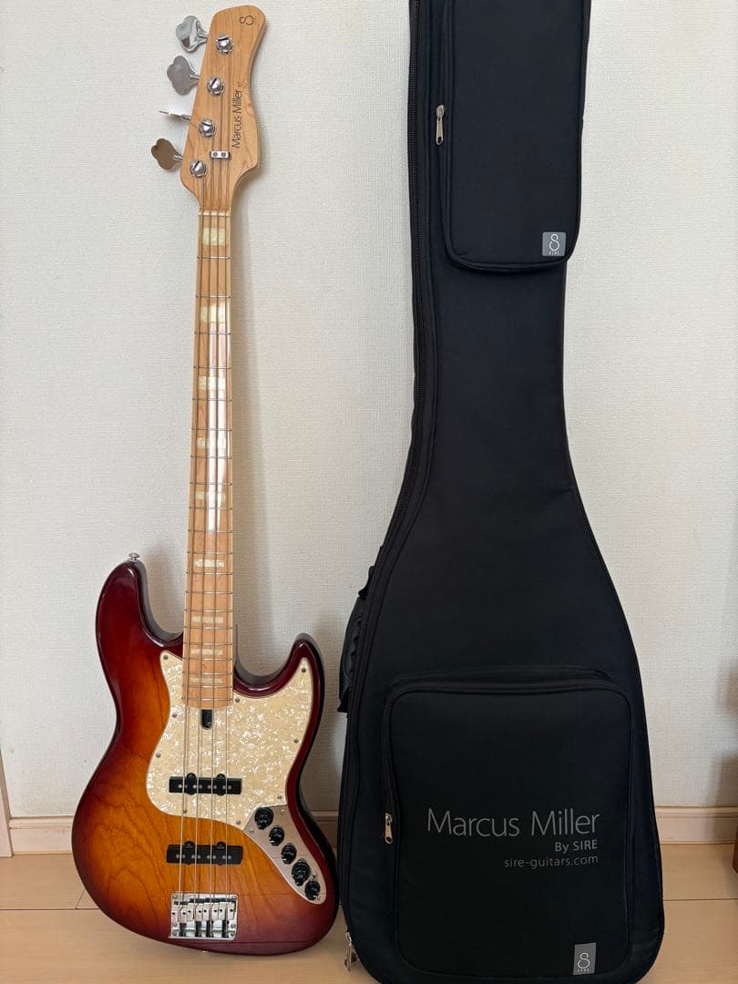 ベース Sire V7 Ash 4st 1st Generation