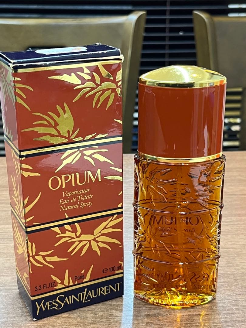 新品未使用 箱付イヴサンローラン オピウム