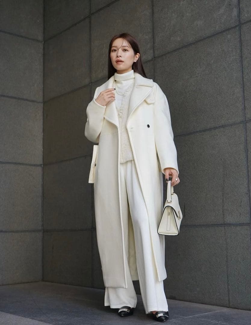 ジャケット・アウター Double-breasted Wool coat laubeblanc