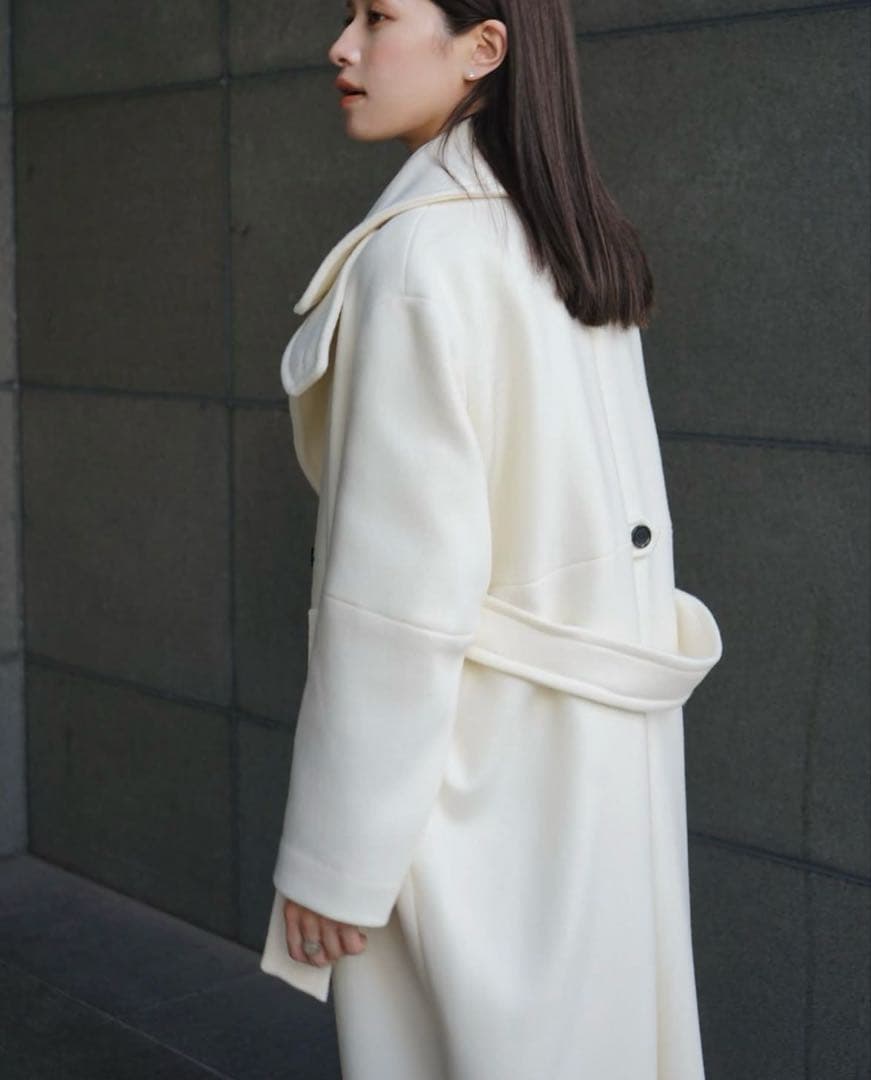 ジャケット・アウター Double-breasted Wool coat laubeblanc