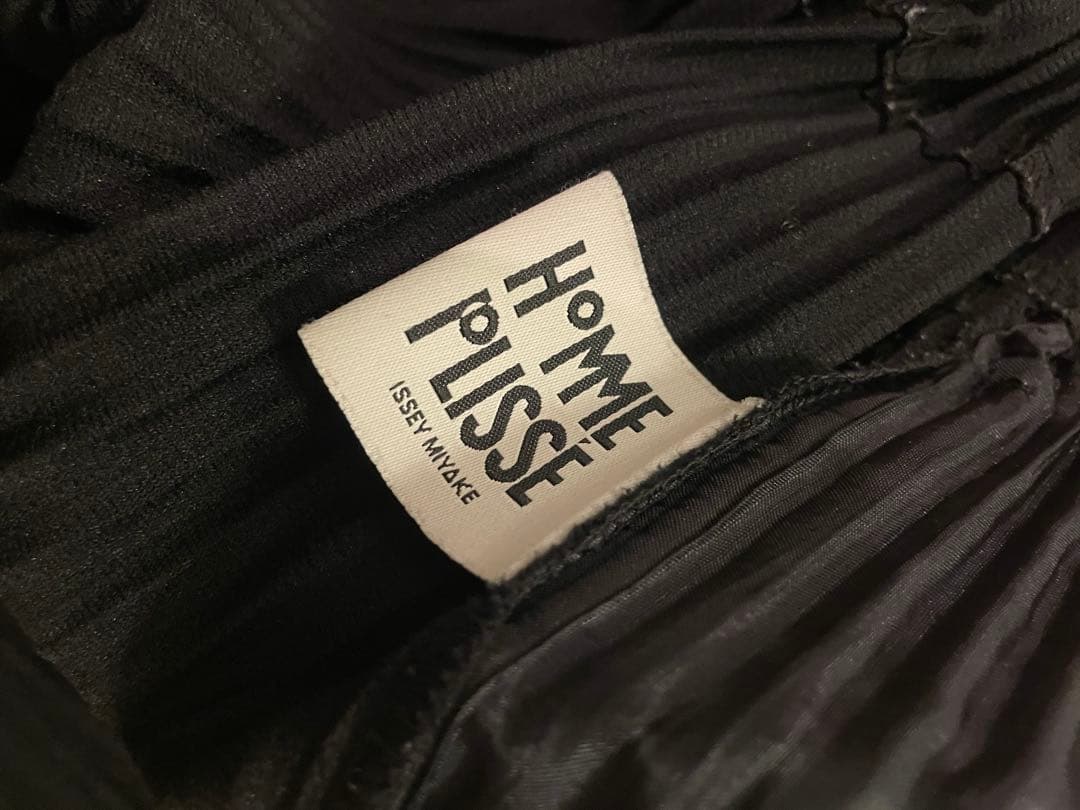 homme plisse issey miyake 黒　パンツ