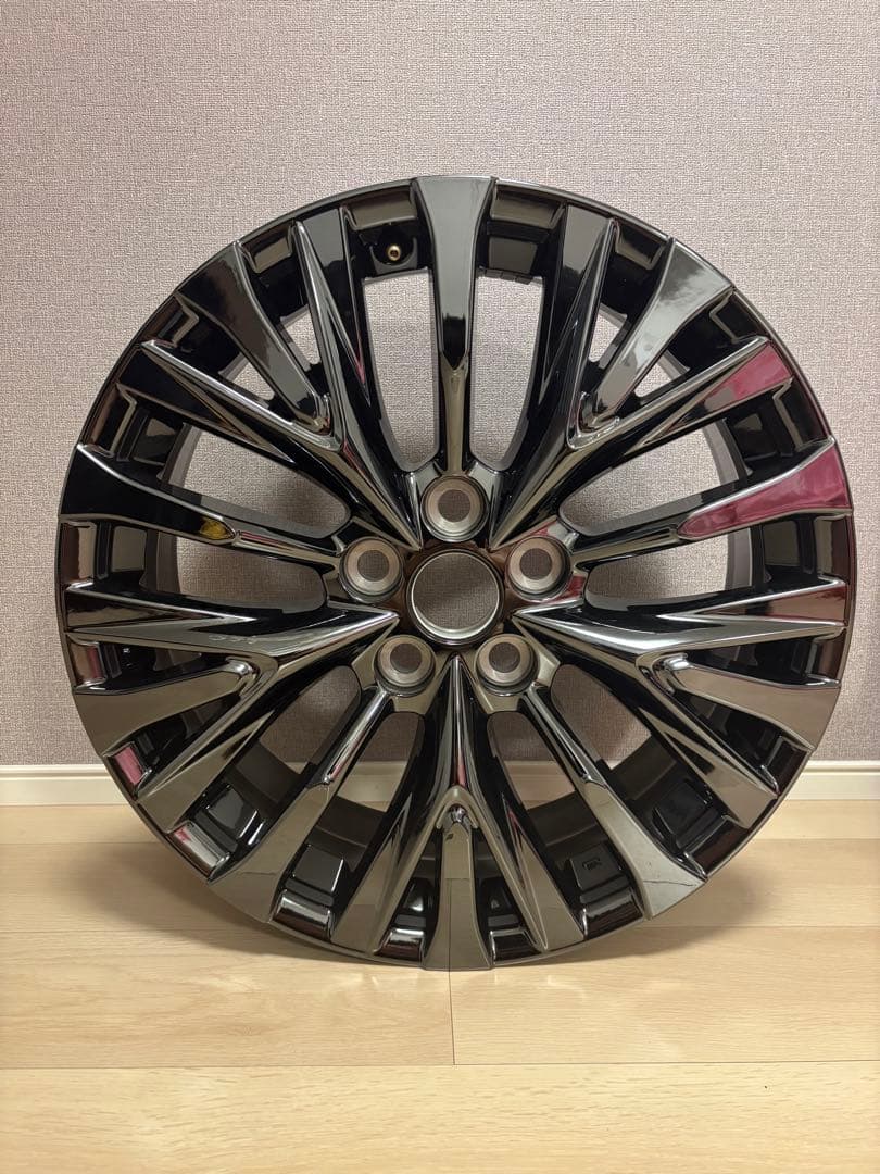 19インチ ブラック/シルバー アルミホイール