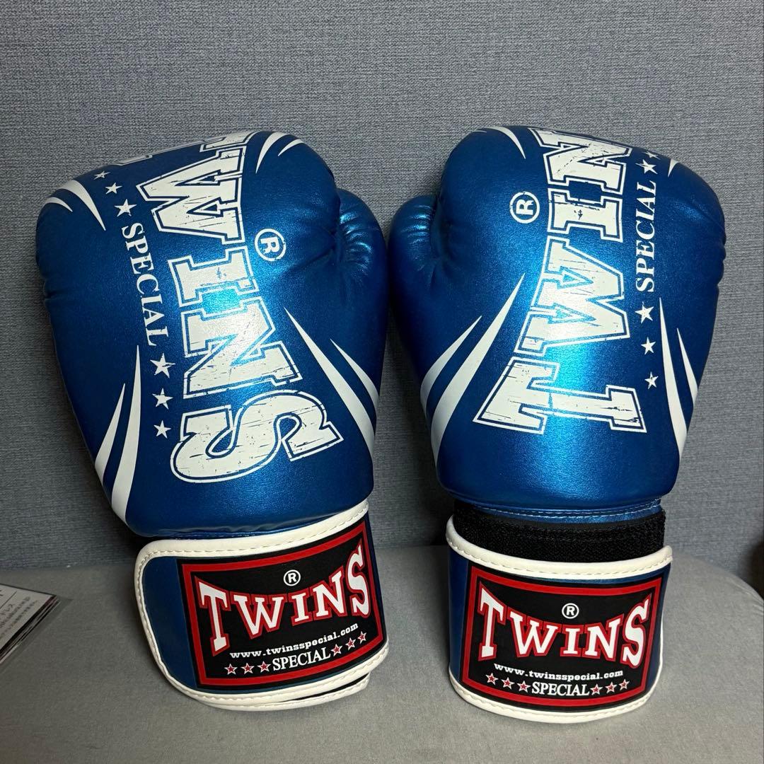 TWINS SPECIAL ボクシンググローブ 8oz 青