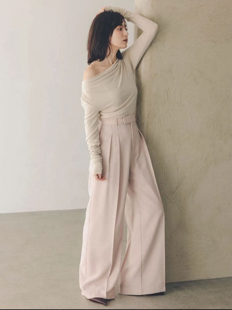 【anuans】ギャザードレープカットトップス