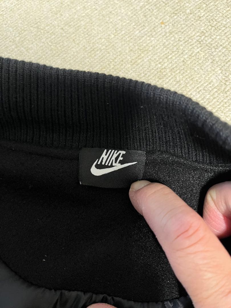 NIKE × Tiffany & Co コラボスタジャン /新品未使用品