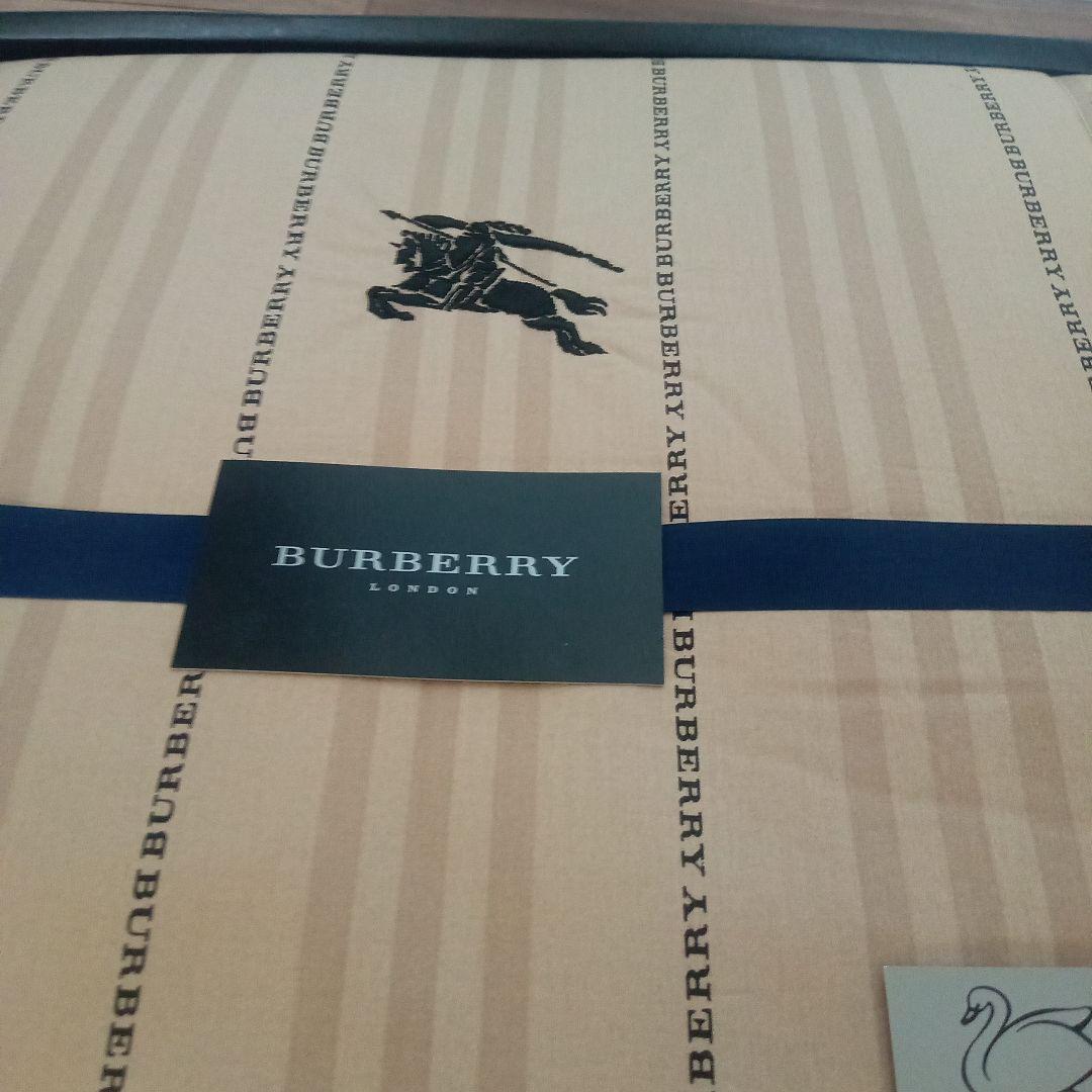 新品未使用　BURBERRY　ダウンケット　羽毛肌掛け布団　　ホースロゴ
