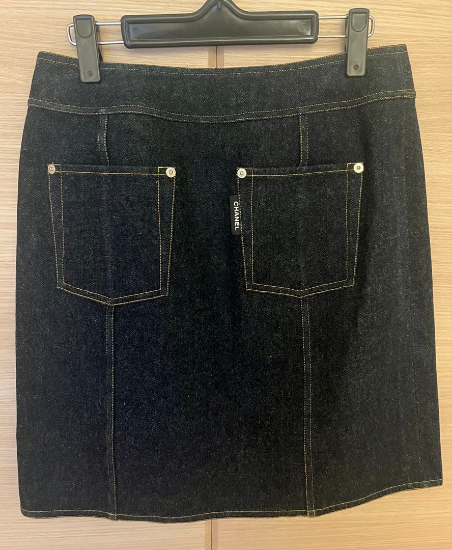CHANEL ダークデニム ミニスカート