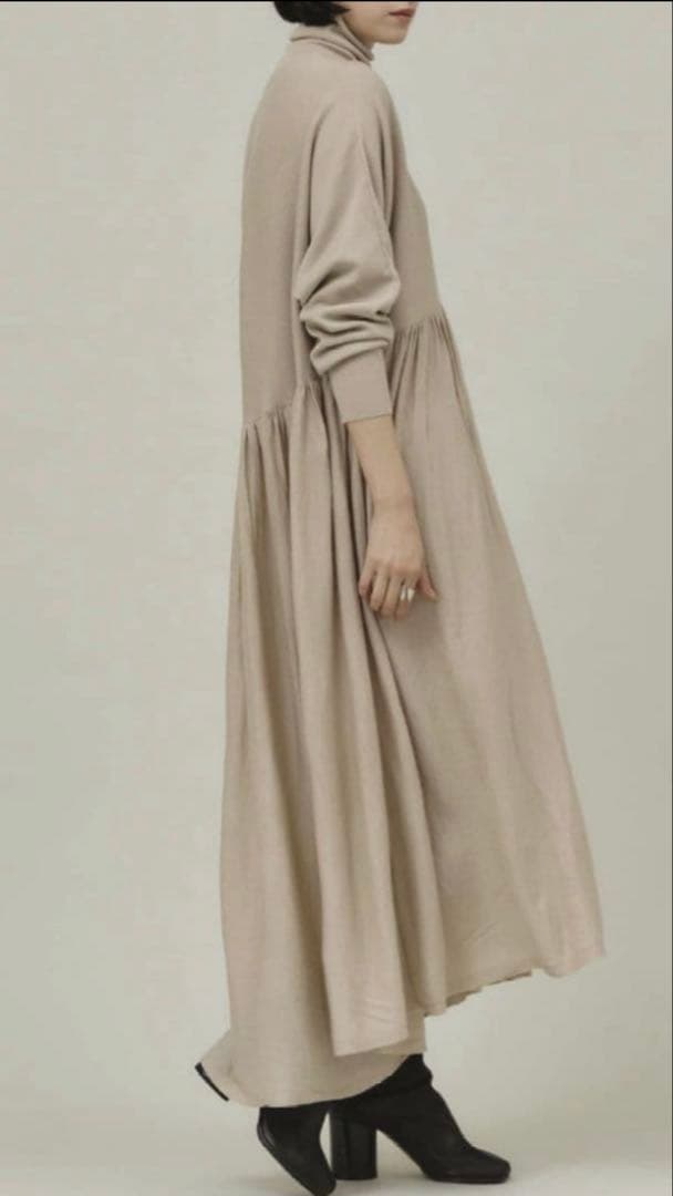 ⭐️週末限定値下⭐️美品Curensology ウールハイネックギャザーワンピース