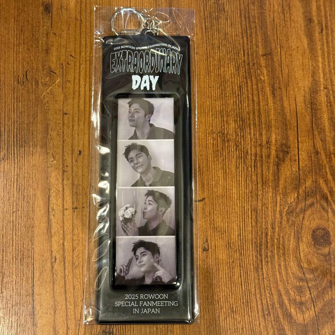 ロウン ファンミ Extraordinary Day 4カットフォト、ラントレ