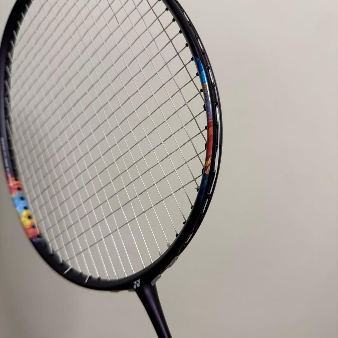 ヨネックス　ナノフレア700プロ　5UG5