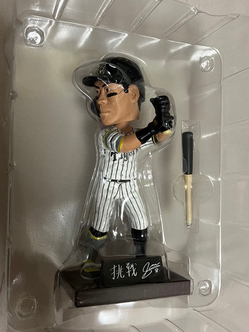 阪神タイガース　ボブルヘッド　佐藤輝明　選手