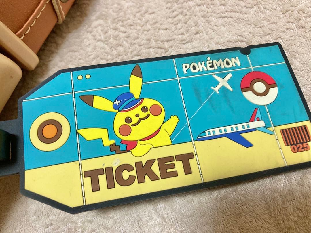 ポケモン トランク型キャリーケース　Pokémon Colorfultrip