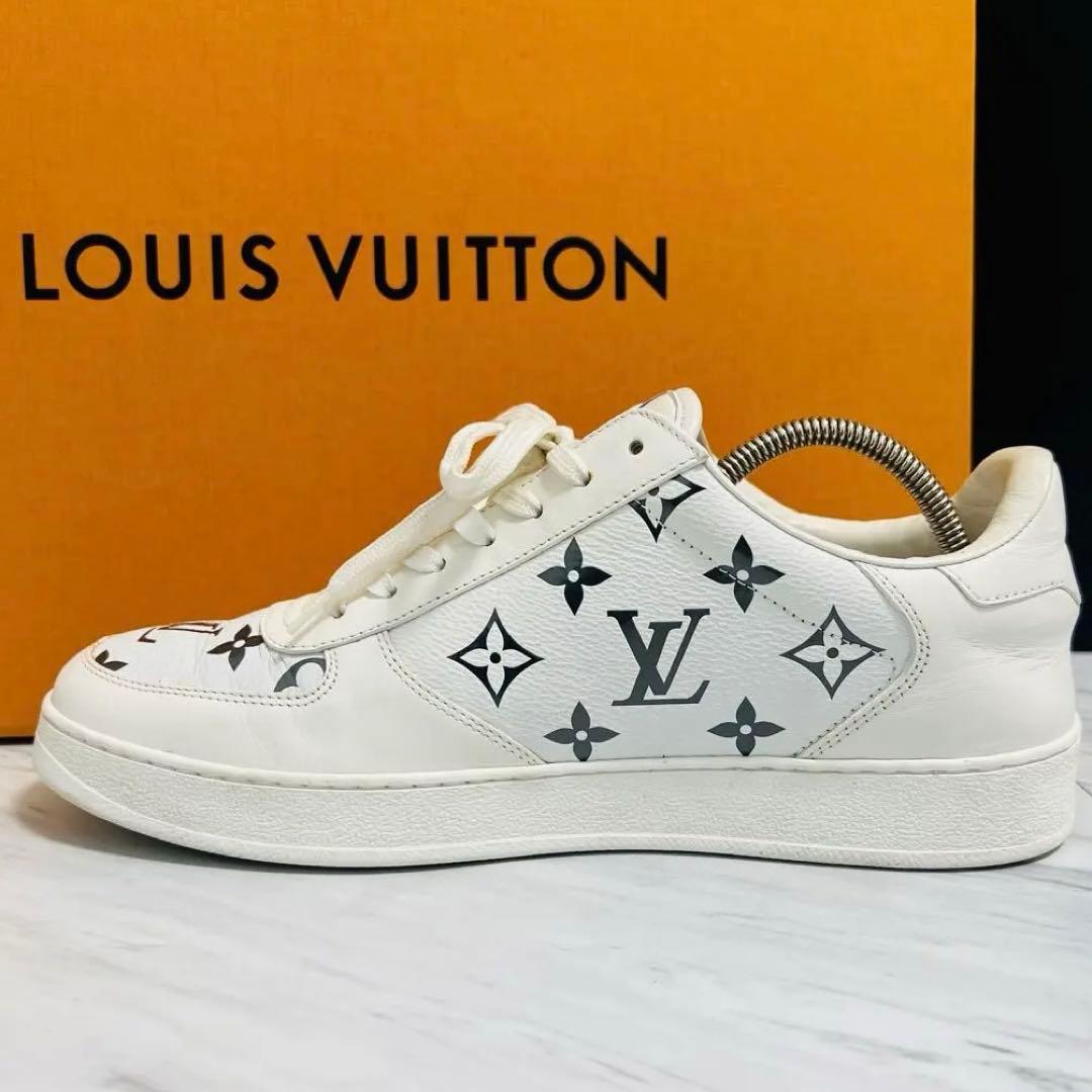 極美品 ルイヴィトン リヴォリライン モノグラム スニーカー 25.0相当