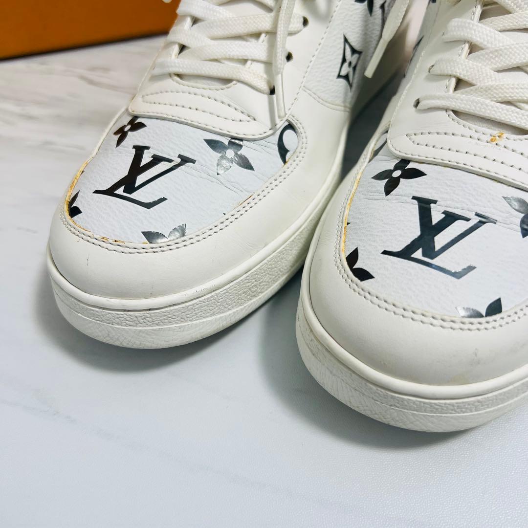 極美品 ルイヴィトン リヴォリライン モノグラム スニーカー 25.0相当