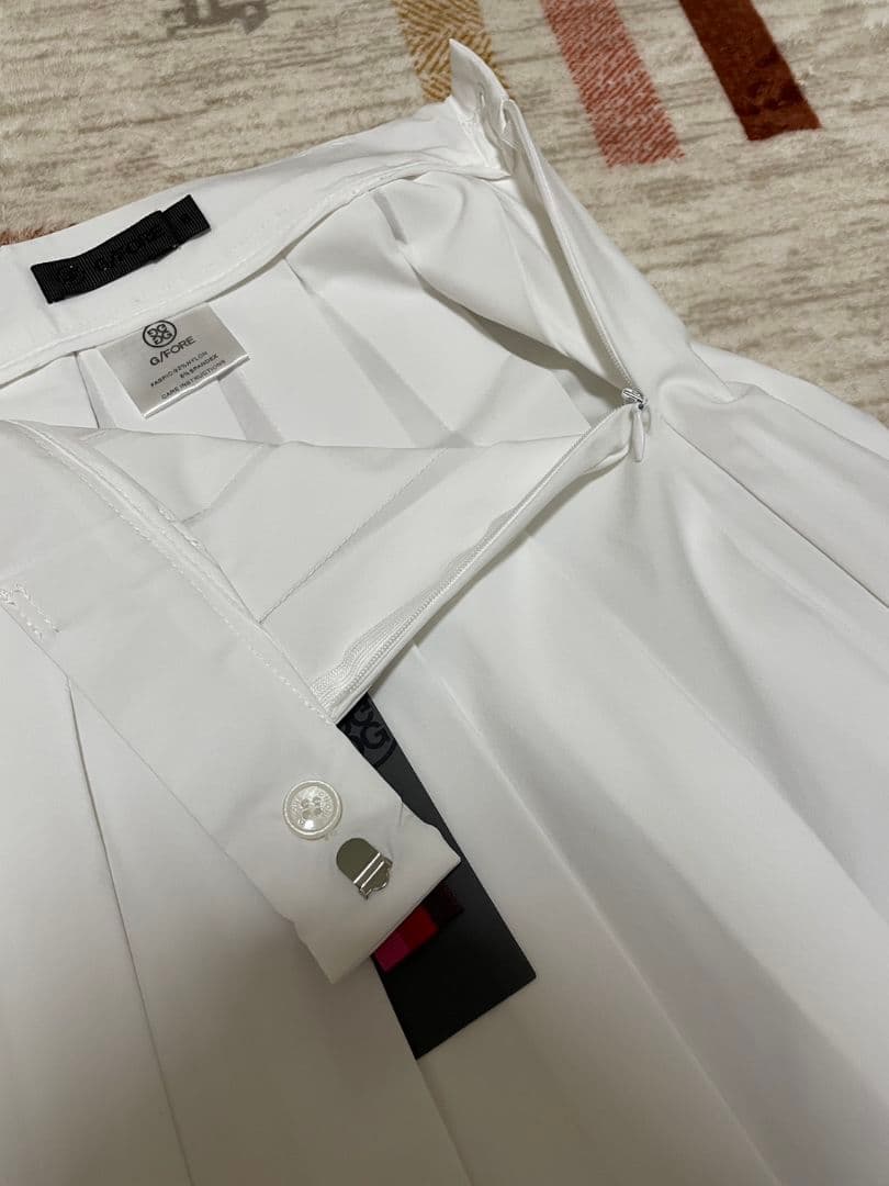 ジーフォア　レディースゴルフウェア　セットアップ　上下セット