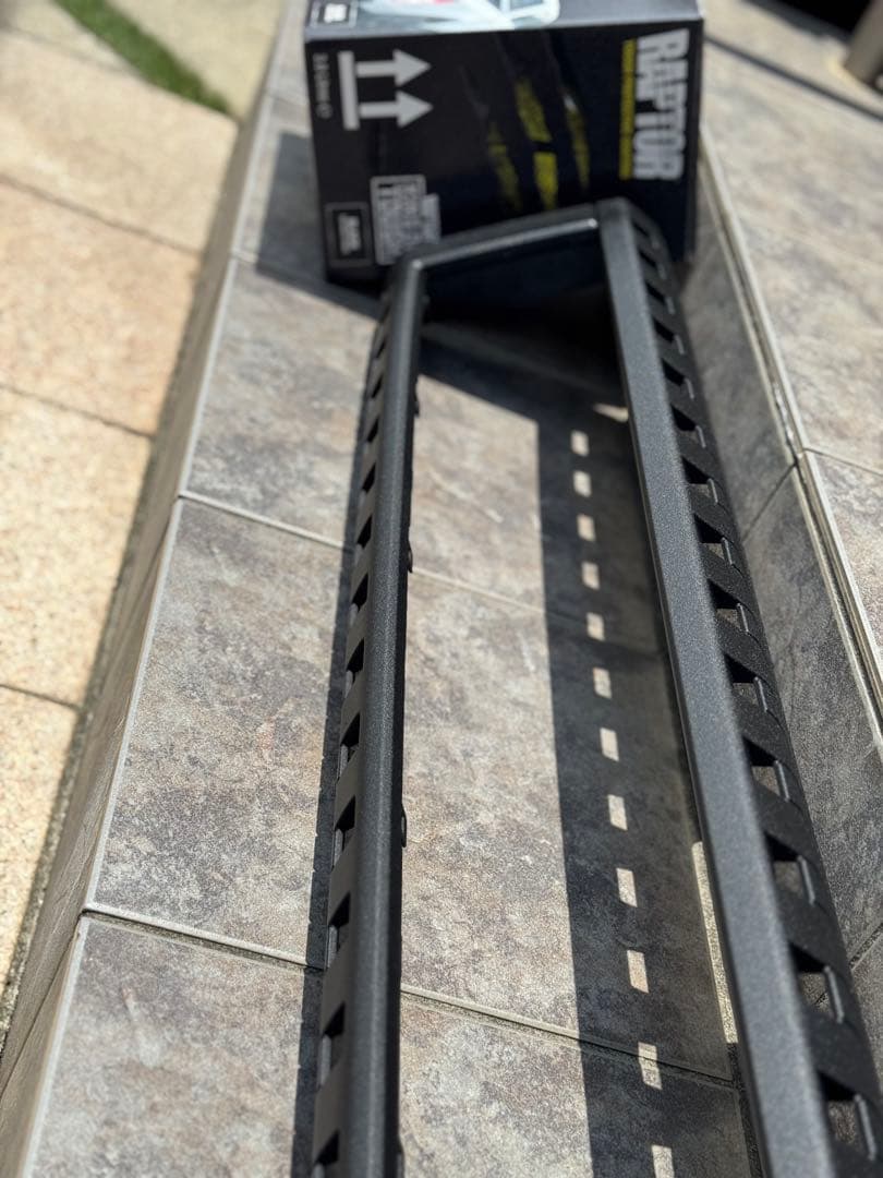 ランドクルーザー　250 グリル　 ラプターライナー塗装