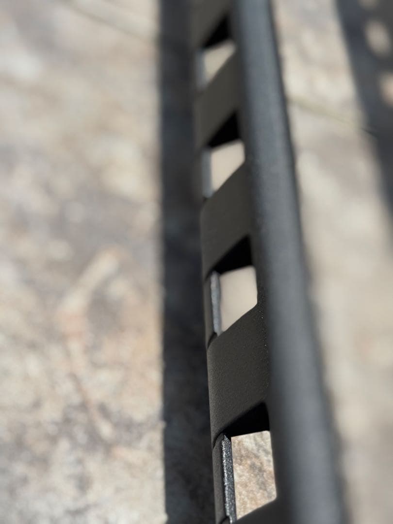 ランドクルーザー　250 グリル　 ラプターライナー塗装