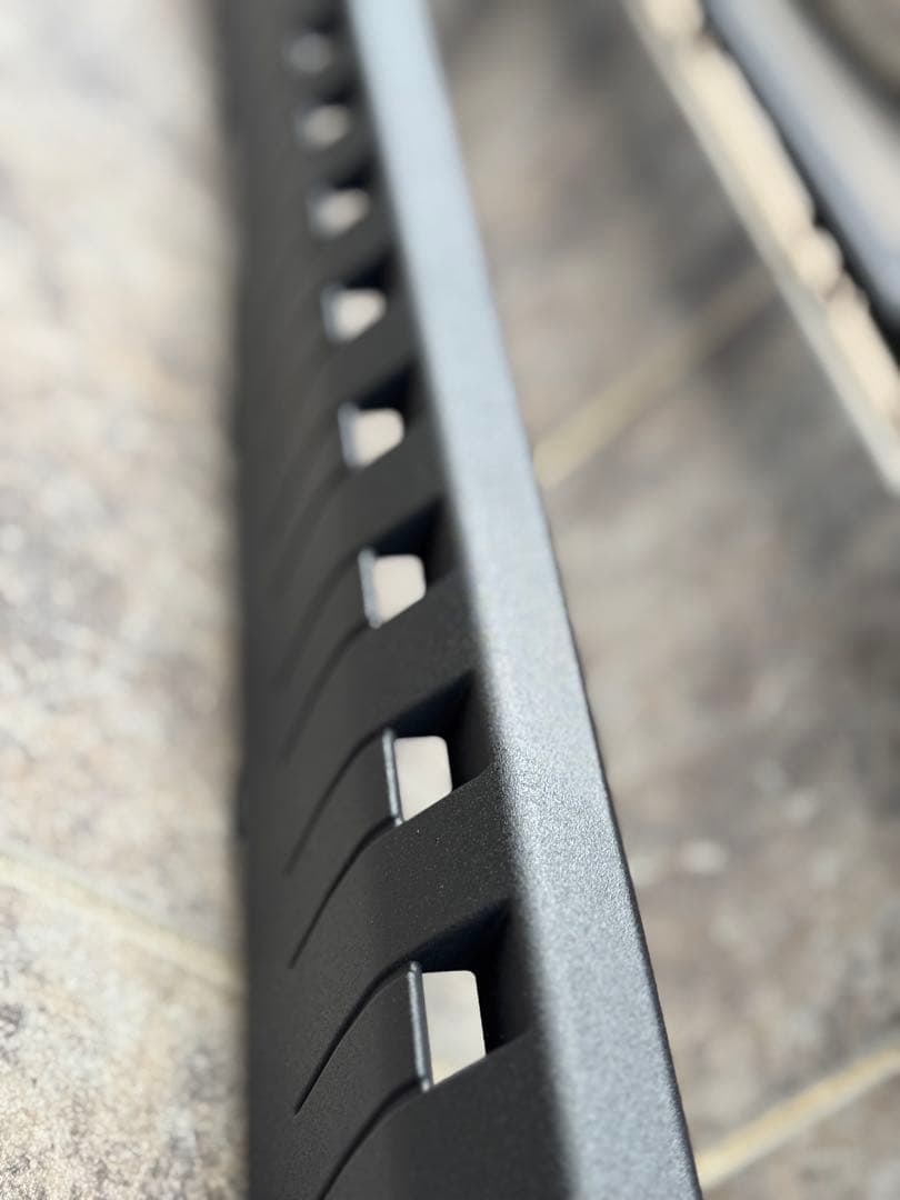 ランドクルーザー　250 グリル　 ラプターライナー塗装