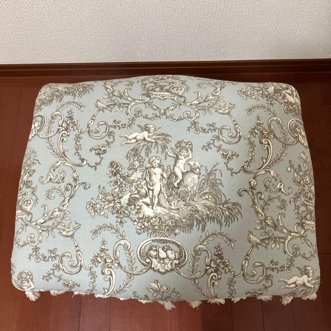 アンティーク調　白　椅子　スツール トワルドジュイ柄座面　ハンドメイド作品