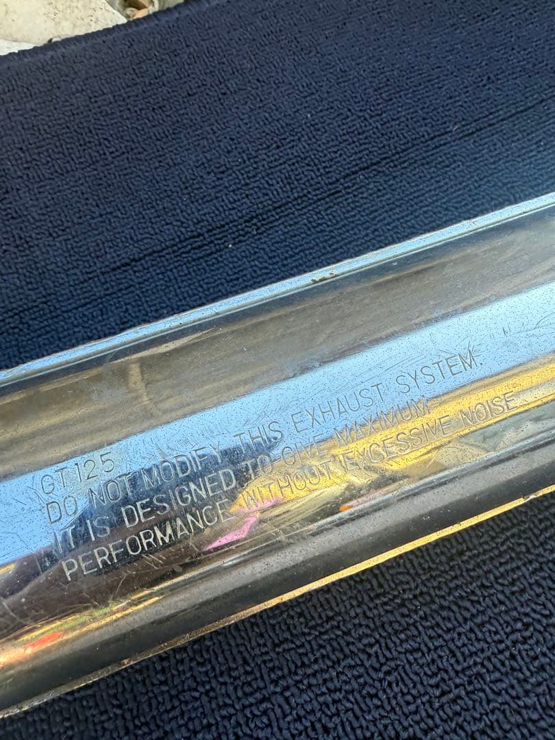 SUZUKI GT125 マフラー、サスペンション